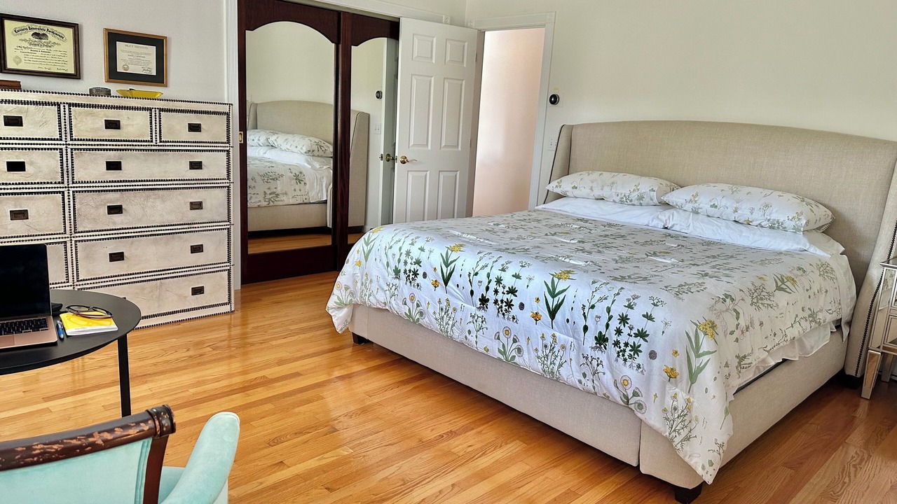 Photo of Bedroom in Orient Point