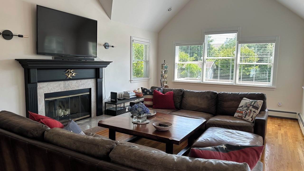 Photo of Livingroom in Orient Point