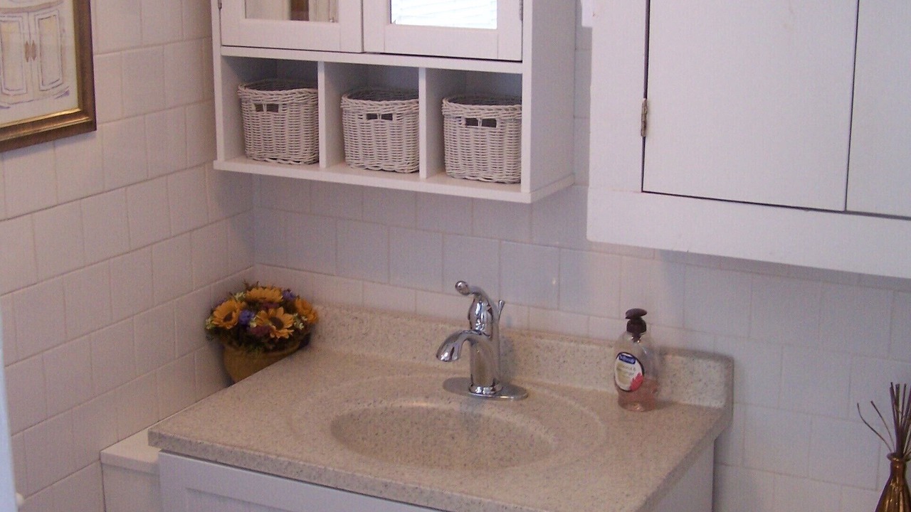 Photo of Bathroom in Eastward Look