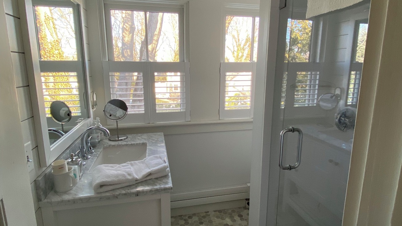 Photo of Bathroom in Silver Beach
