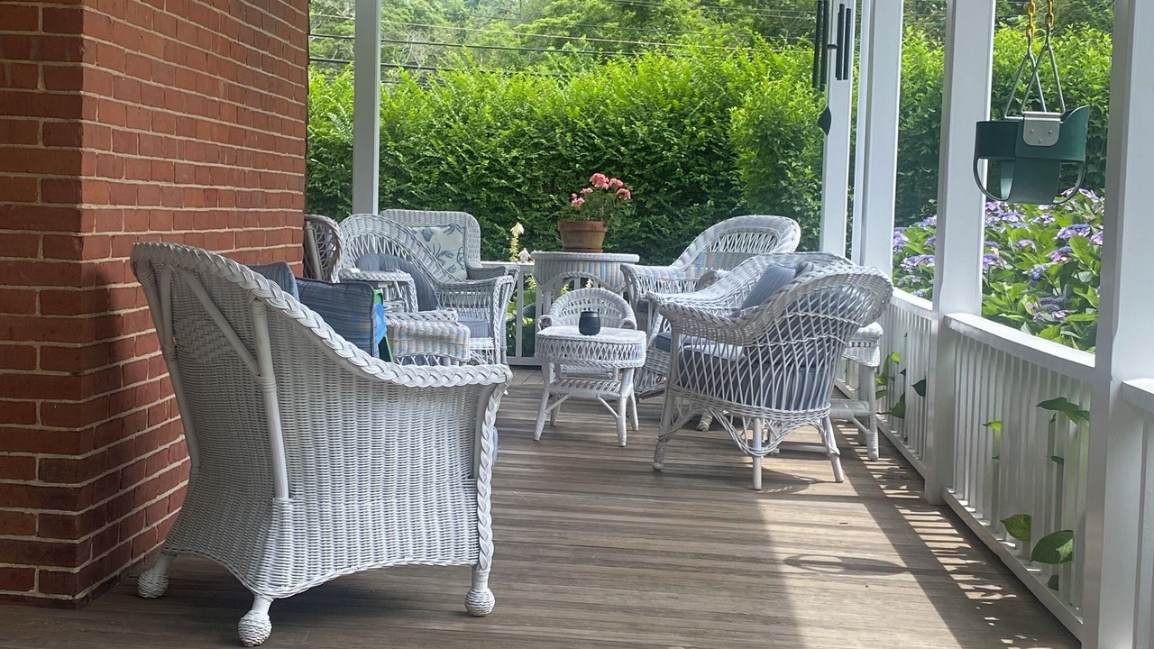 Photo of Patio Balcony in Silver Beach