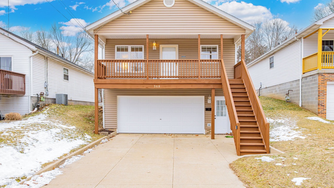 Photo of Outdoor in Akron