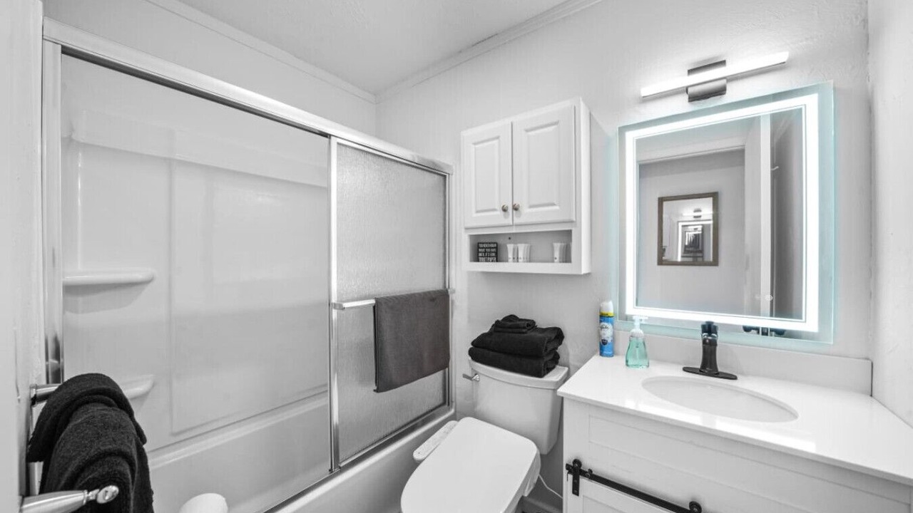 Photo of Bathroom in Streetsboro