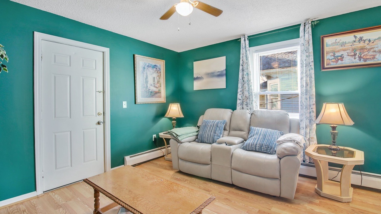 Photo of Livingroom in Asylum Hill
