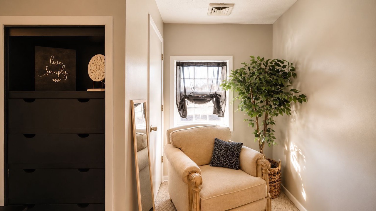 Photo of Livingroom in New London