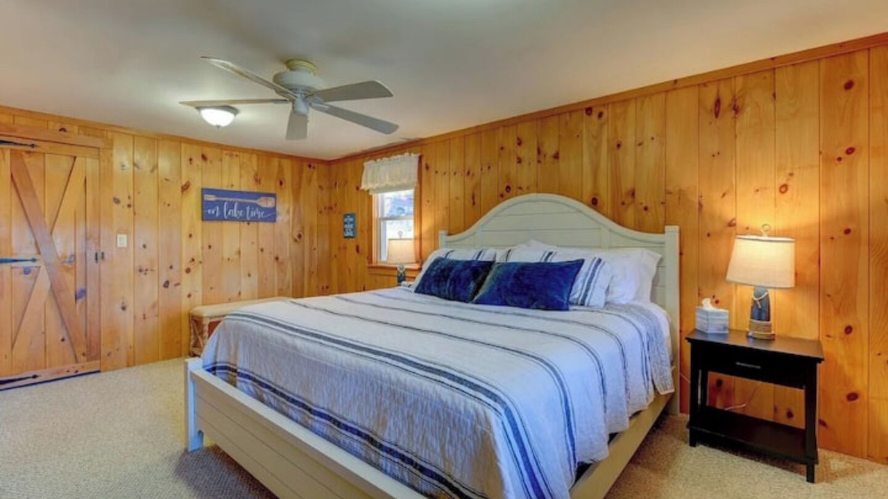 Photo of Bedroom in East Wakefield