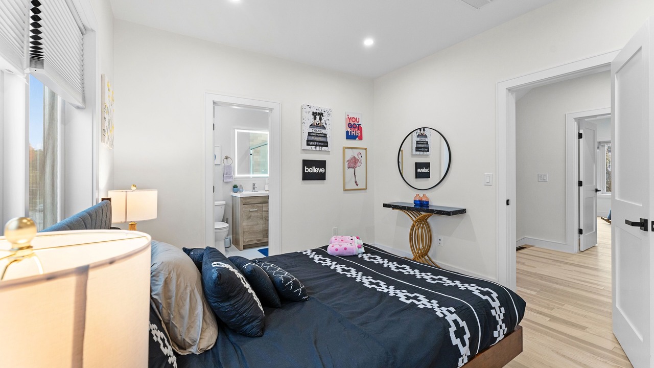 Photo of Bedroom in South Side
