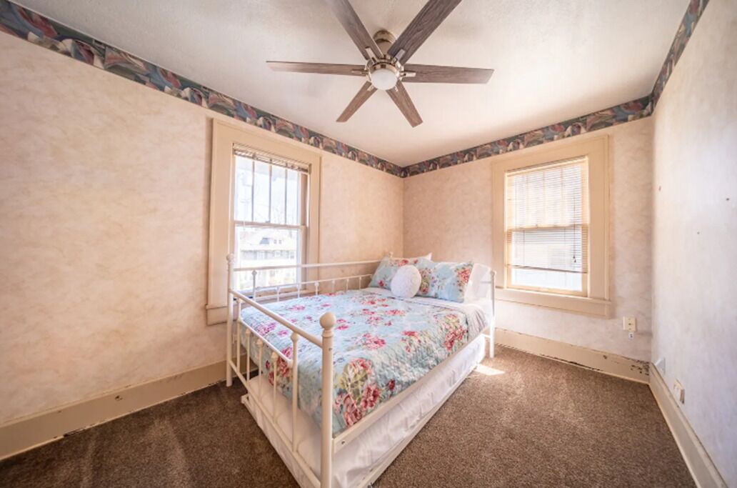 Photo of Bedroom in Highland Square