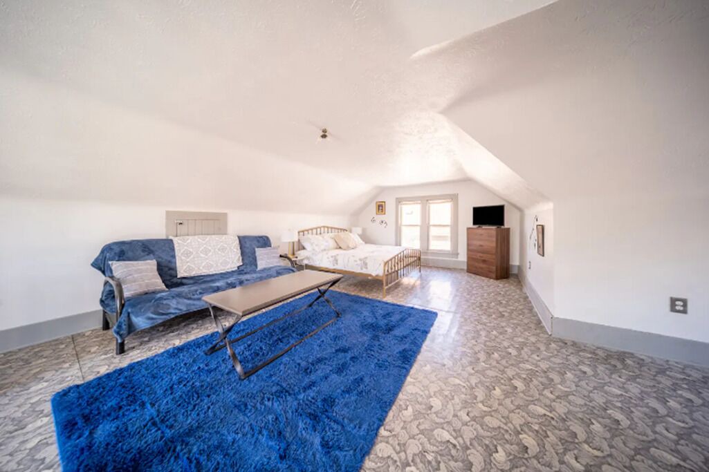Photo of Bedroom in Highland Square