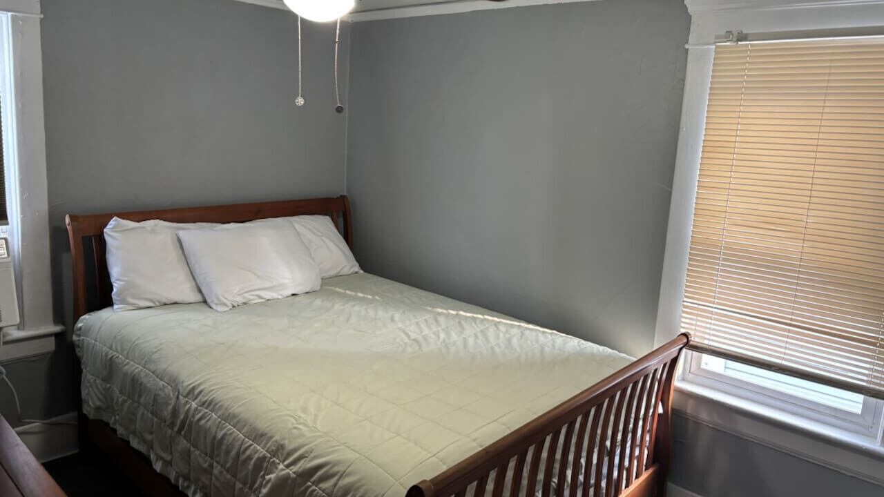 Photo of Bedroom in Highland Square