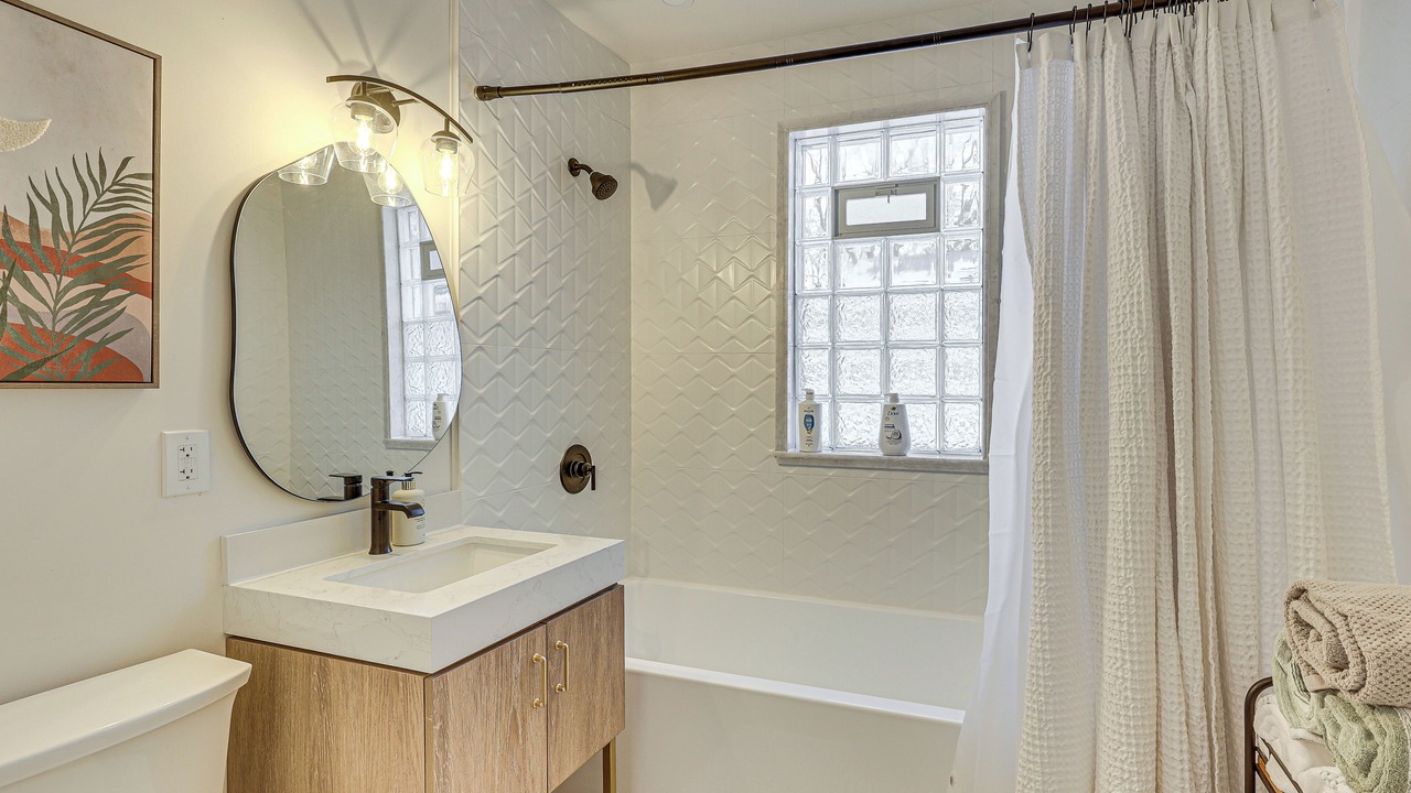 Photo of Bathroom in Youngstown