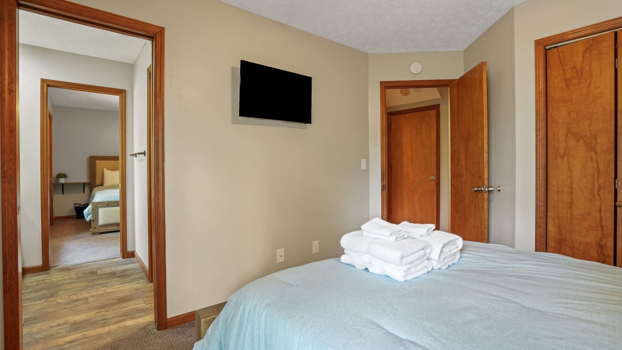 Photo of Bedroom in Laurelville