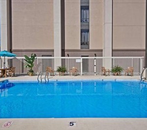 Hampton Inn 