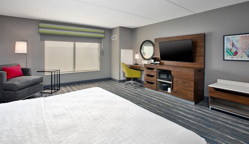 Studio, 1 King Bed, Non Smoking