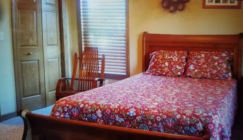 Cabin (New Blessings Homestead Cabin)