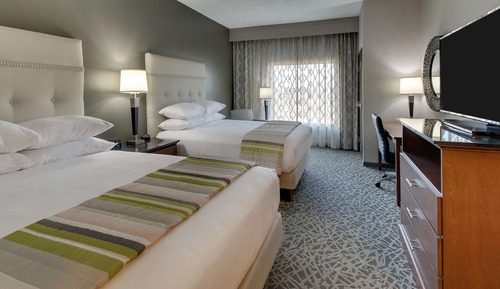 Room, 2 Queen Beds, Hearing Accessible (Upper Floor, Roll-in Shower)