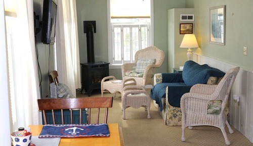 Extended Stay Inn, 2 Full-sized Beds, No Pets