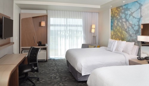 Room, 2 Queen Beds, Hearing Accessible (Accessible Bathtub & Roll-in Shower)