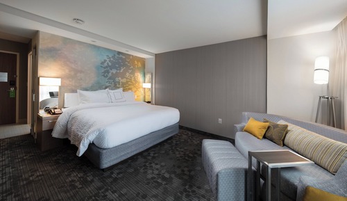 Room, 1 King Bed, Hearing Accessible (Accessible Bathtub)