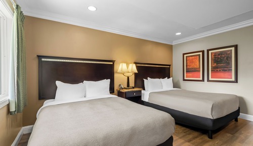 Room, 2 Queen Beds, Mobility Accessible, Non Smoking