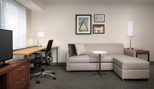 Studio, 1 King Bed with Sofa bed (Mobility/Hearing Accessible, Tub)