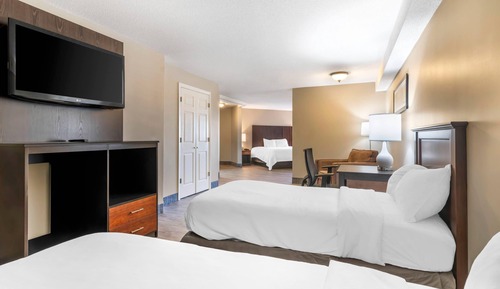 Suite, Multiple Beds, Non Smoking