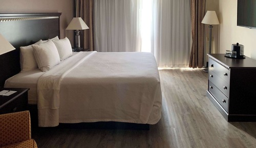 Suite, 1 Bedroom, Non Smoking, Jetted Tub