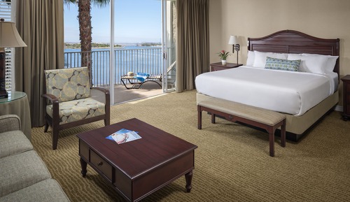 Studio, 1 King Bed with Sofa bed, Kitchenette, Bay View (Bay Junior Suite 1 King)