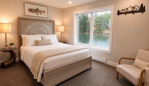 Luxury Single Room, Lake View