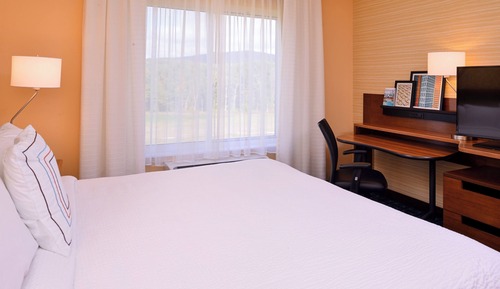 Room, 1 King Bed, Mobility Accessible (Transfer Shower)