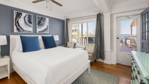 Queen Room with Sea View