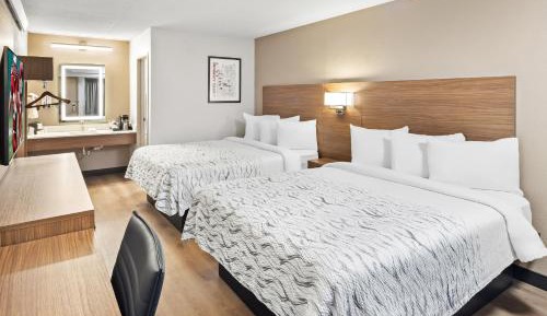 Deluxe Room with Two Queen Beds Smoke Free