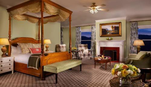 Premier Queen Suite