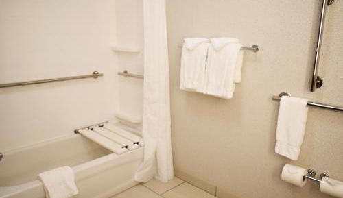 Standard King Room with Mobility Accessible Tub