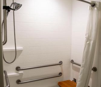 Deluxe King Room - Hearing Accessible 
