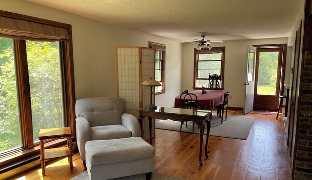 Quiet, peaceful country retreat