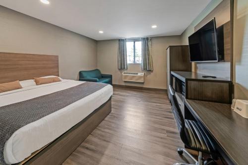 Americas Value Inn Foxboro 